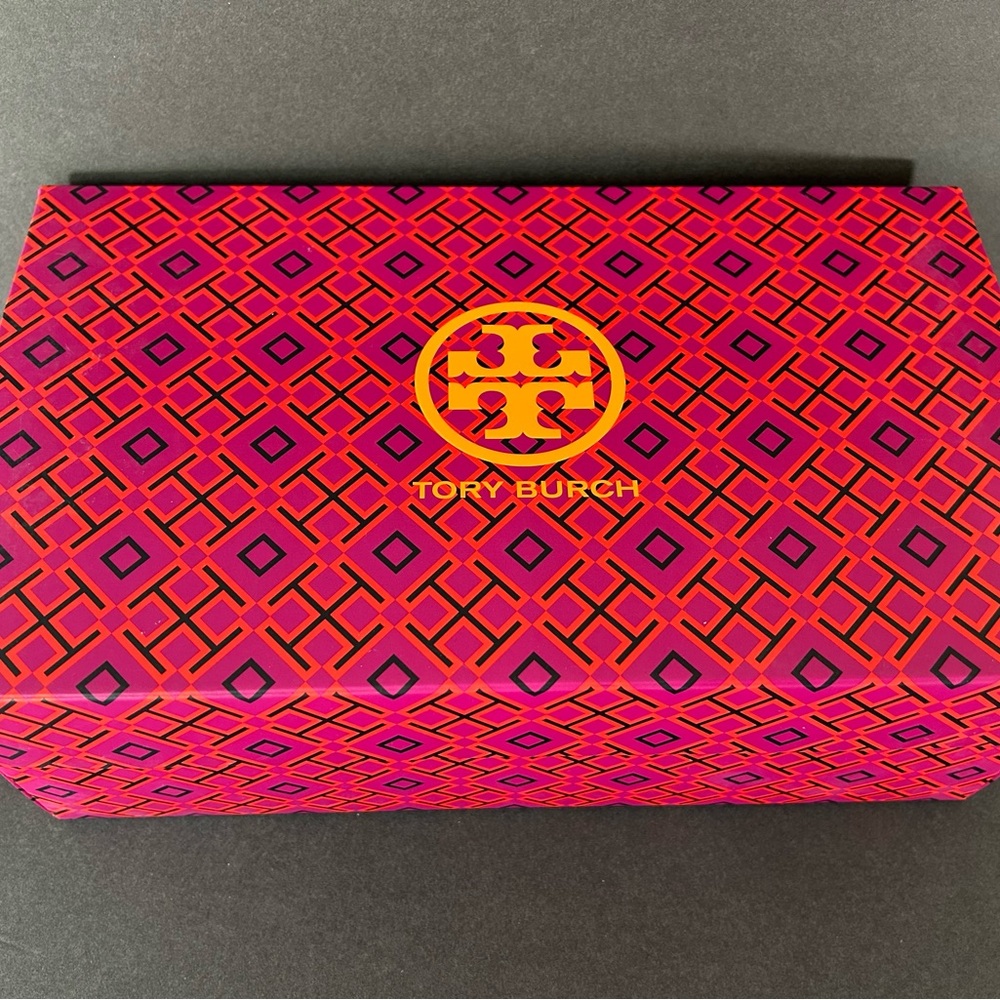 Tory Burch Miller Calfskin Leather Sandals Size 9.5 Light Makeup New In Box - Picture 6 of 7